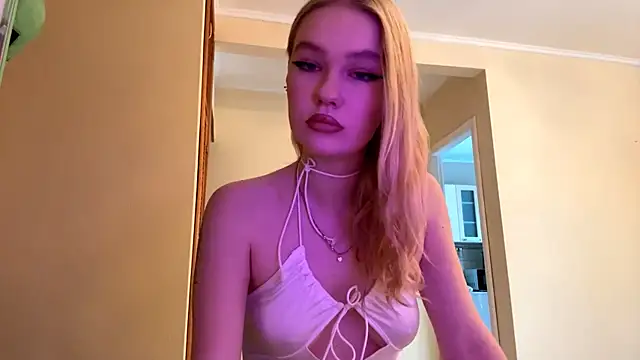 Snapshot of RimyPlaza chatting on 03-03-26, 12:06 RimyPlaza online show from 03-03-26, 12:06