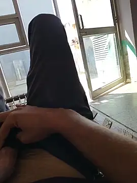 Snapshot of shybullggn chatting on 02-28-26, 06:25 shybullggn online show from 02-28-26, 06:25