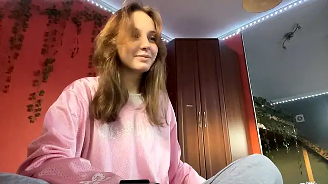 Snapshot of GretaMcdannold chatting on 02-28-26, 02:29 GretaMcdannold online show from 02-28-26, 02:29