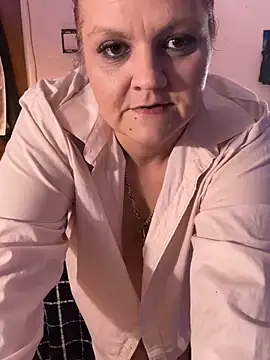 Snapshot of LoveMohr24 chatting on 03-04-26, 06:52 LoveMohr24 online show from 03-04-26, 06:52