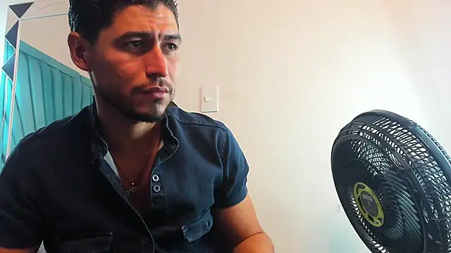 Snapshot of leo_carter chatting on 03-02-26, 02:35 leo carter online show from 03-02-26, 02:35