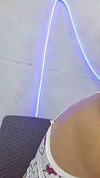 Snapshot of coquin2026 chatting on 03-01-26, 04:25 coquin2026 online show from 03-01-26, 04:25