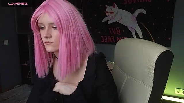 Tender Swan online show from 03-12-26, 01:17