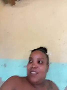 Snapshot of friendlybitch22 chatting on 04-01-26, 09:54 friendlybitch22 online show from 04-01-26, 09:54