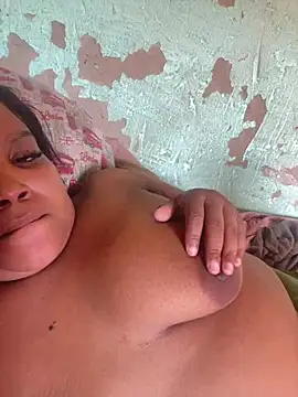 Snapshot of friendlybitch22 chatting on 04-12-26, 11:04 friendlybitch22 online show from 04-12-26, 11:04