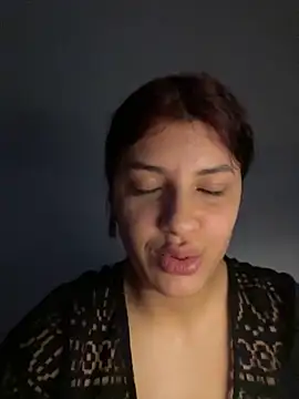 Snapshot of MommySexxy23 chatting on 04-03-26, 06:50 MommySexxy23 online show from 04-03-26, 06:50