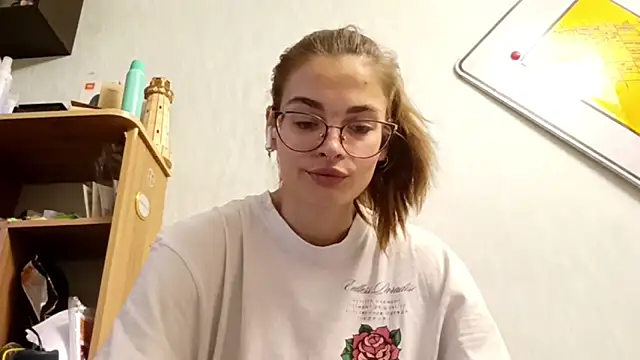 Snapshot of JInaMillsap chatting on 03-18-26, 09:12 JInaMillsap online show from 03-18-26, 09:12