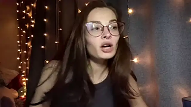 Snapshot of JInaMillsap chatting on 04-01-26, 01:41 JInaMillsap online show from 04-01-26, 01:41