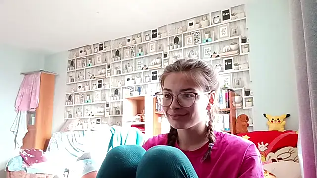 Snapshot of JInaMillsap chatting on 04-16-26, 08:04 JInaMillsap online show from 04-16-26, 08:04