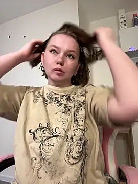 Snapshot of soft_focus chatting on 03-22-26, 04:49 soft focus online show from 03-22-26, 04:49