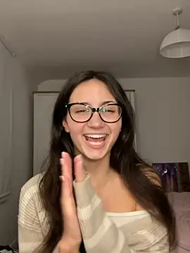 Snapshot of Ellamay06 chatting on 03-02-26, 08:26 Ellamay06 online show from 03-02-26, 08:26