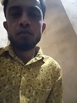 Snapshot of Mehrab70 chatting on 03-02-26, 04:14 Mehrab70 online show from 03-02-26, 04:14