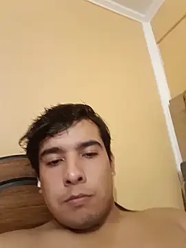 Snapshot of Ng0627 chatting on 03-04-26, 01:11 Ng0627 online show from 03-04-26, 01:11