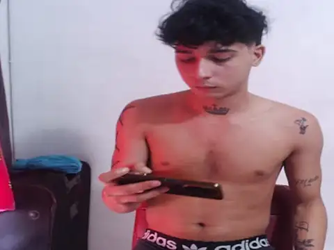 Alejo bigdick21 online show from 03-05-26, 07:43