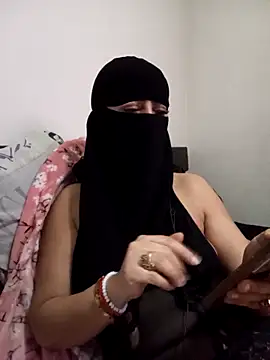 Snapshot of Hayat-zahri chatting on 03-02-26, 03:09 Hayat-zahri online show from 03-02-26, 03:09