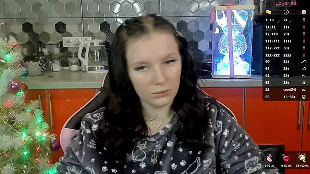 Mary Blu online show from 12-21-24, 11:45