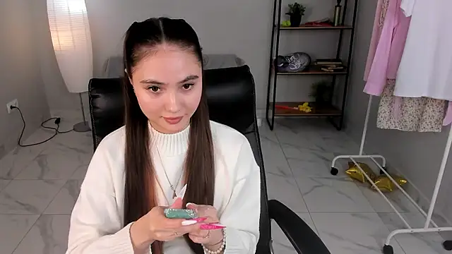 Irine Forward online show from 03-19-26, 01:48