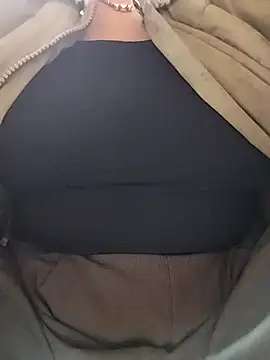 Snapshot of MiuNaaaa chatting on 03-08-26, 07:34 MiuNaaaa online show from 03-08-26, 07:34