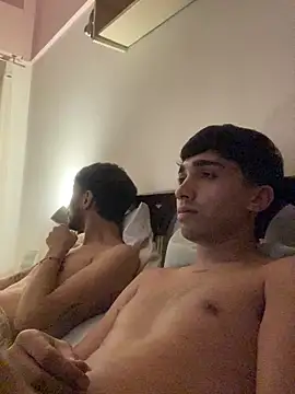 Snapshot of Lucasss2204 chatting on 03-22-26, 05:22 Lucasss2204 online show from 03-22-26, 05:22