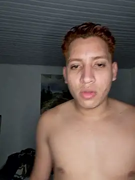 Snapshot of franhot25 chatting on 03-19-26, 07:56 franhot25 online show from 03-19-26, 07:56