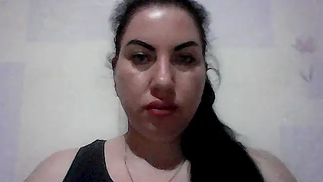 Snapshot of MolliWalton chatting on 03-04-26, 07:20 MolliWalton online show from 03-04-26, 07:20