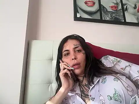 Isalaurensstar online show from 04-07-26, 07:09