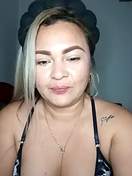 lucy estrr online show from 03-10-26, 07:35