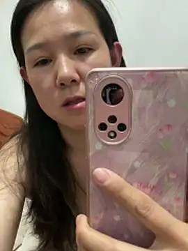 Snapshot of Esmebaby chatting on 03-04-26, 10:10 Esmebaby online show from 03-04-26, 10:10