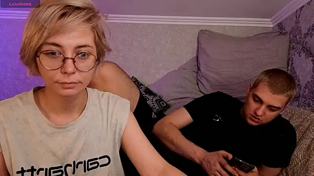 Blond ice online show from 03-16-26, 06:01