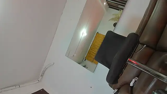 Nayara sweet online show from 03-22-26, 05:55