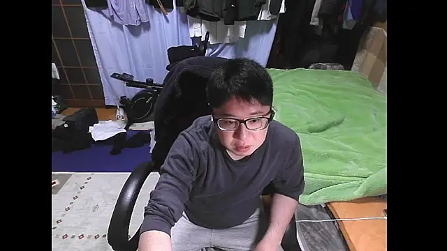 Snapshot of hide39 chatting on 03-09-26, 03:05 hide39 online show from 03-09-26, 03:05