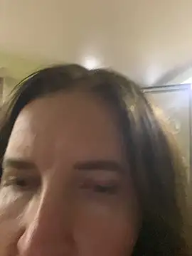 Snapshot of TeraGold46 chatting on 04-06-26, 06:42 TeraGold46 online show from 04-06-26, 06:42