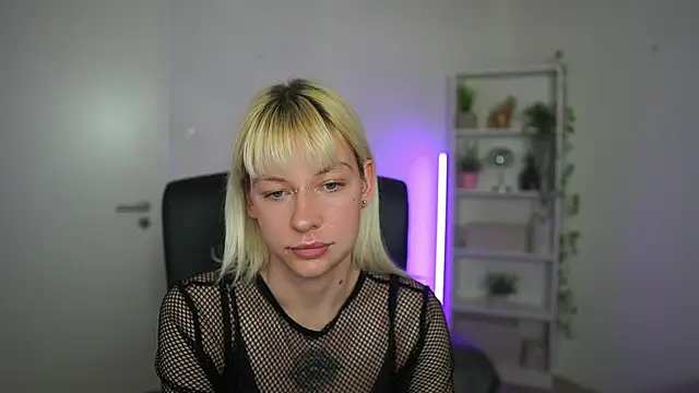 NadiaTiger18 online show from 03-09-26, 07:51