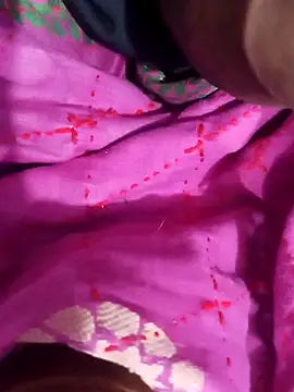 Snapshot of peaky999 chatting on 03-28-26, 01:54 peaky999 online show from 03-28-26, 01:54