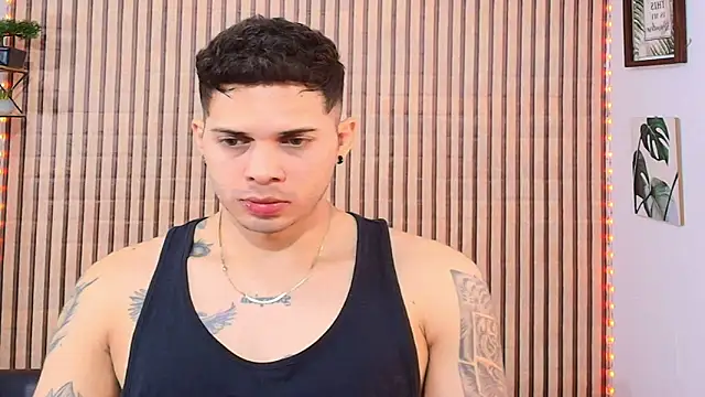 Snapshot of johan_speitzer chatting on 03-22-26, 05:22 johan speitzer online show from 03-22-26, 05:22