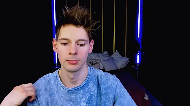 Snapshot of Martin_Perry chatting on 03-20-26, 10:03 Martin Perry online show from 03-20-26, 10:03