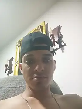 Snapshot of Chachiboo chatting on 04-13-26, 09:37 Chachiboo online show from 04-13-26, 09:37