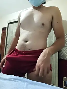 Snapshot of vinii1800 chatting on 03-31-26, 01:29 vinii1800 online show from 03-31-26, 01:29