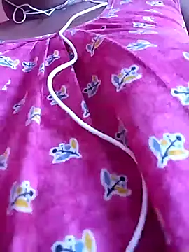 Snapshot of Mishti_Rai chatting on 04-02-26, 08:23 Mishti Rai online show from 04-02-26, 08:23