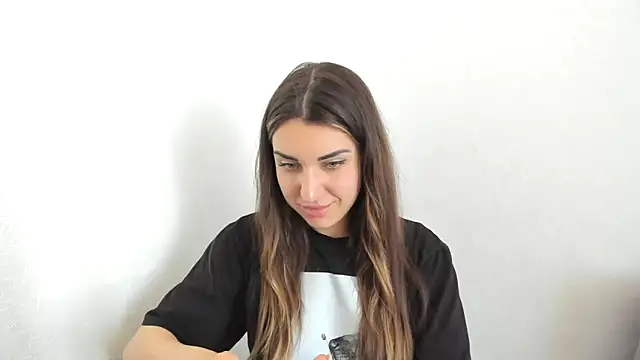 summmmersky1 online show from 03-10-26, 11:37