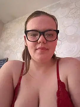 Snapshot of MissMilly050 chatting on 03-22-26, 06:39 MissMilly050 online show from 03-22-26, 06:39