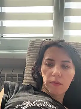 Snapshot of Oliviyaa_kiss_ chatting on 03-15-26, 12:22 Oliviyaa kiss online show from 03-15-26, 12:22