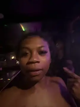 Snapshot of essencecora chatting on 03-12-26, 05:02 essencecora online show from 03-12-26, 05:02