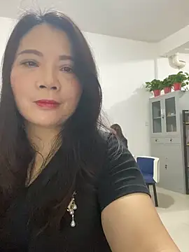 yu19988 online show from 04-09-26, 01:38