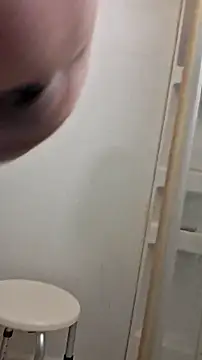 Snapshot of officialbaldbabey chatting on 03-21-26, 08:34 officialbaldbabey online show from 03-21-26, 08:34