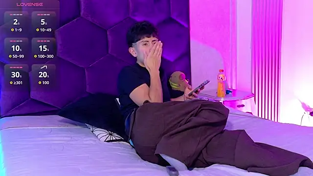 AndyJustgame  online show from 04-16-26, 04:24