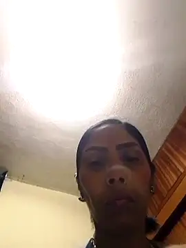 cosita rica 1 online show from 03-15-26, 04:51