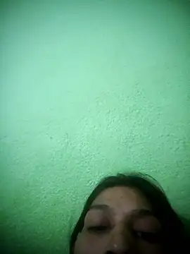 nidhiyadav00 online show from 04-07-26, 07:03