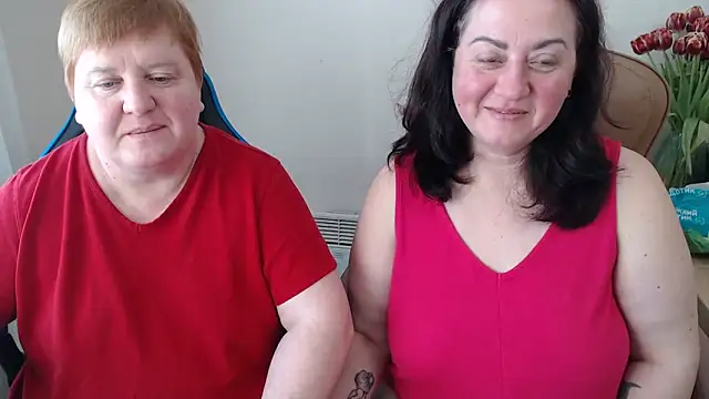 Snapshot of Lindy-Jeanie chatting on 03-13-26, 02:01 Lindy-Jeanie online show from 03-13-26, 02:01