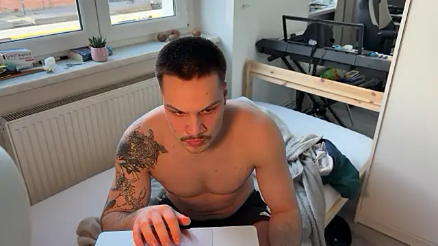 rommmika online show from 04-08-26, 04:40